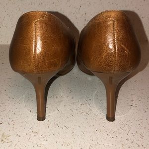 Steve Madden Shoes - Steve Madden- pointy toe pumps in cognac Steve Madden Shoes - Steve Madden- pointy toe pumps in cognac